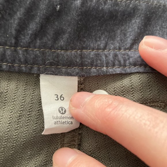 Lululemon Pants Size 36 - Picture 8 of 8